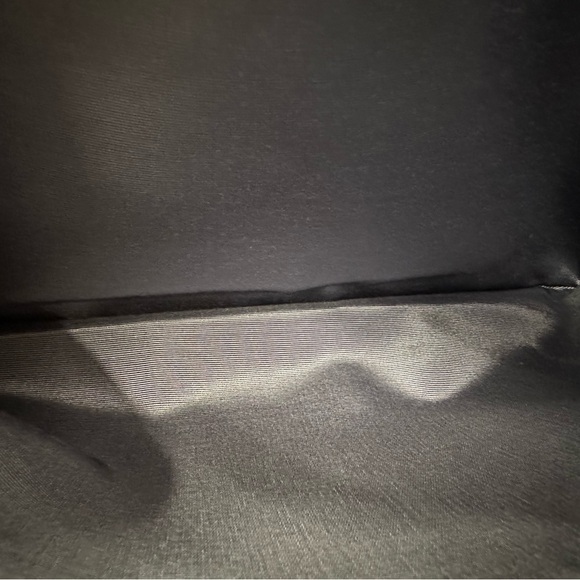 GIVENCHY 🔥 RARE CANVAS & MOTHER OF PEARL HANDBAG 🔥 - Picture 7 of 11